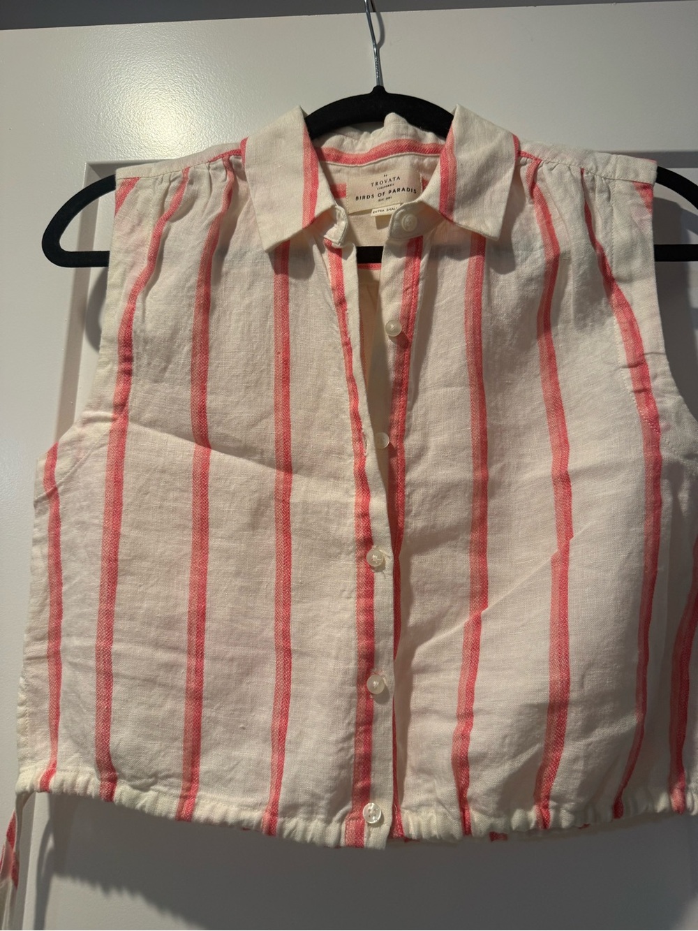 NWT Trovata Birds of Paradis Sleeveless Top with Side Ties in Cream & Coral